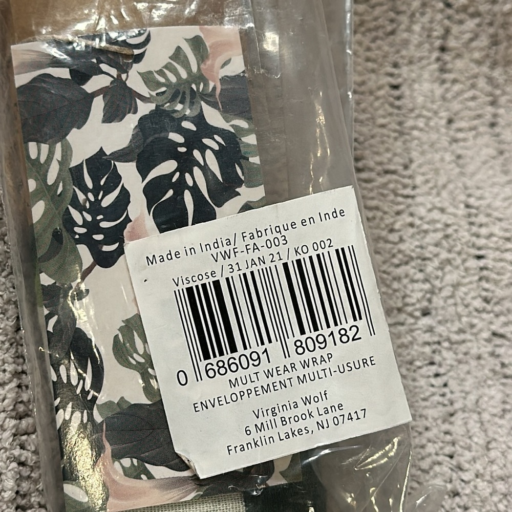Virginia Wolf Multi Wear Wrap Made in India -New in Pkg - Palm Leaves - Picture 2 of 5